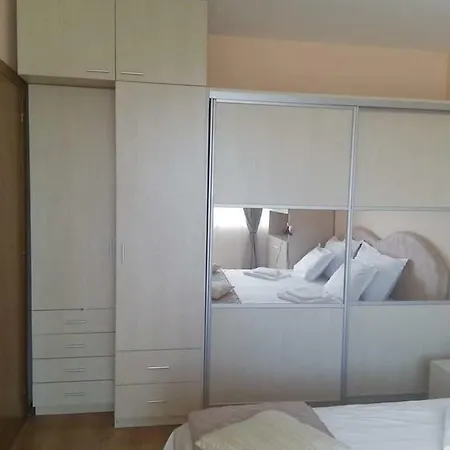 Даяна Апартамент Apartment